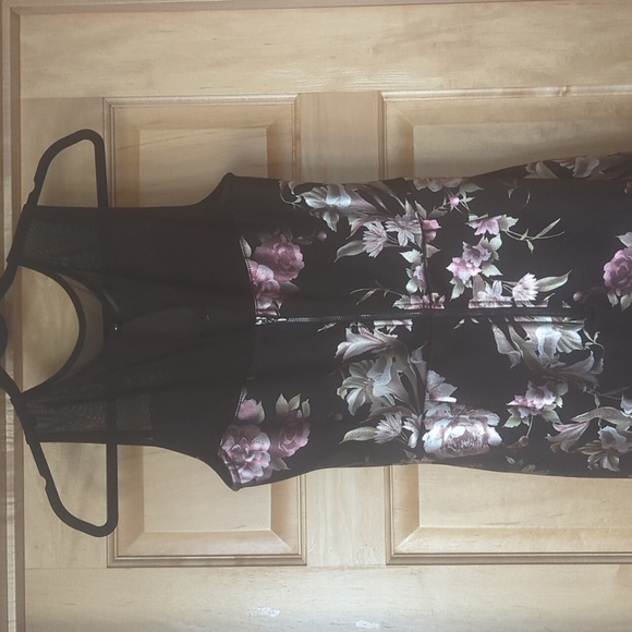 Maurice's black dress with floral detail - Picture 4 of 4